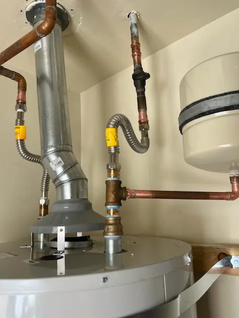 Water heater installation and plumbing repair in Greenhill Crossing